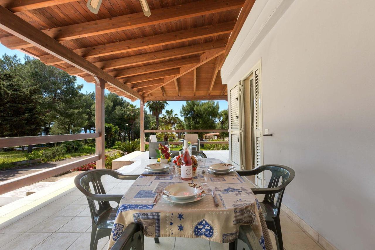Residence Garden Sea Porto Cesareo Buitenkant foto
